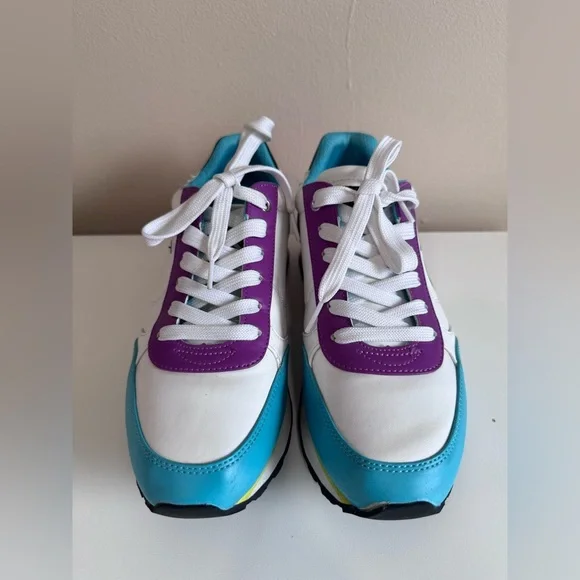 Calvin Klein Women's Cayle Sneaker - Picture 3 of 10